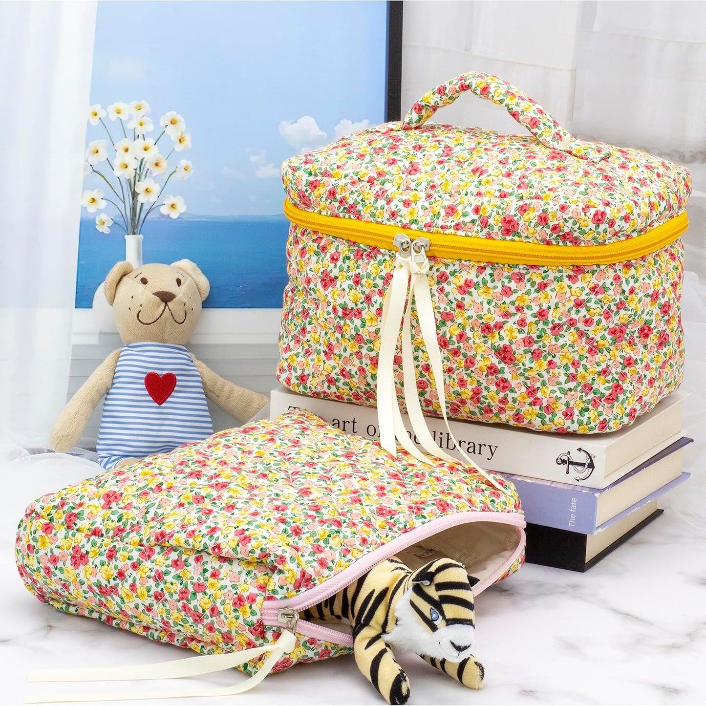 PAZIMIIK Quilted Makeup Bag Large Travel Zipper Soft Cosmetic Case for Women Girls Make Up,Little Flower